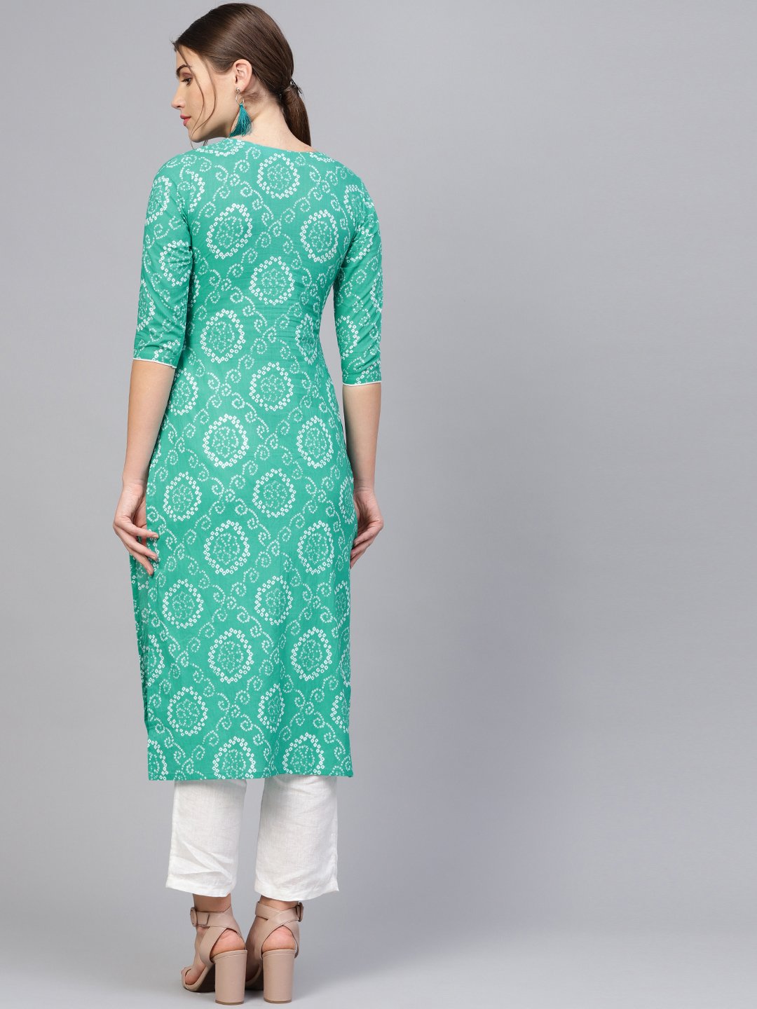 Women Green & White Printed Straight Kurta | NOZ2TOZ - Made In INDIA.