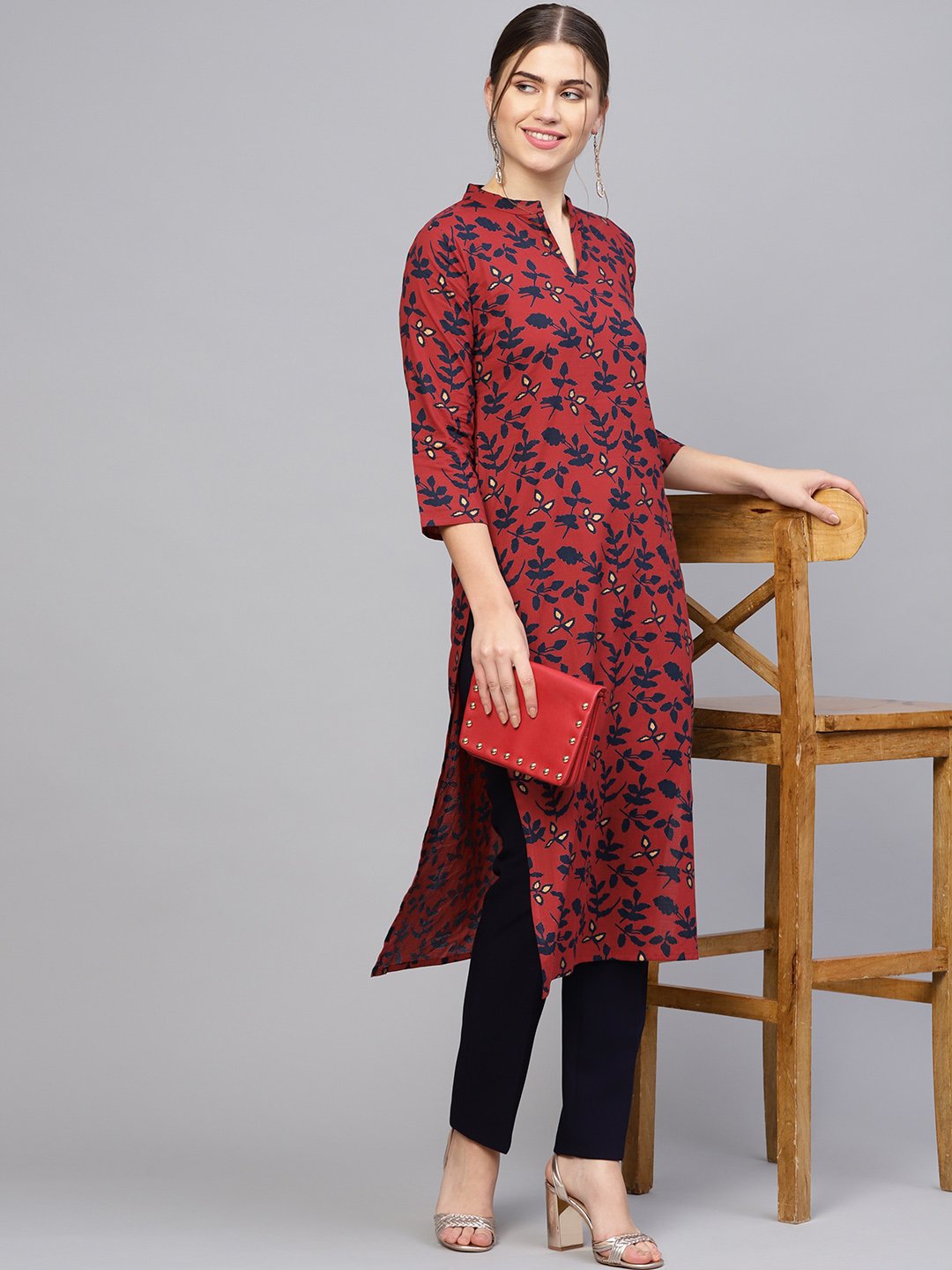 Women Maroon & Navy Blue Printed Straight Kurta | NOZ2TOZ - Made In INDIA.