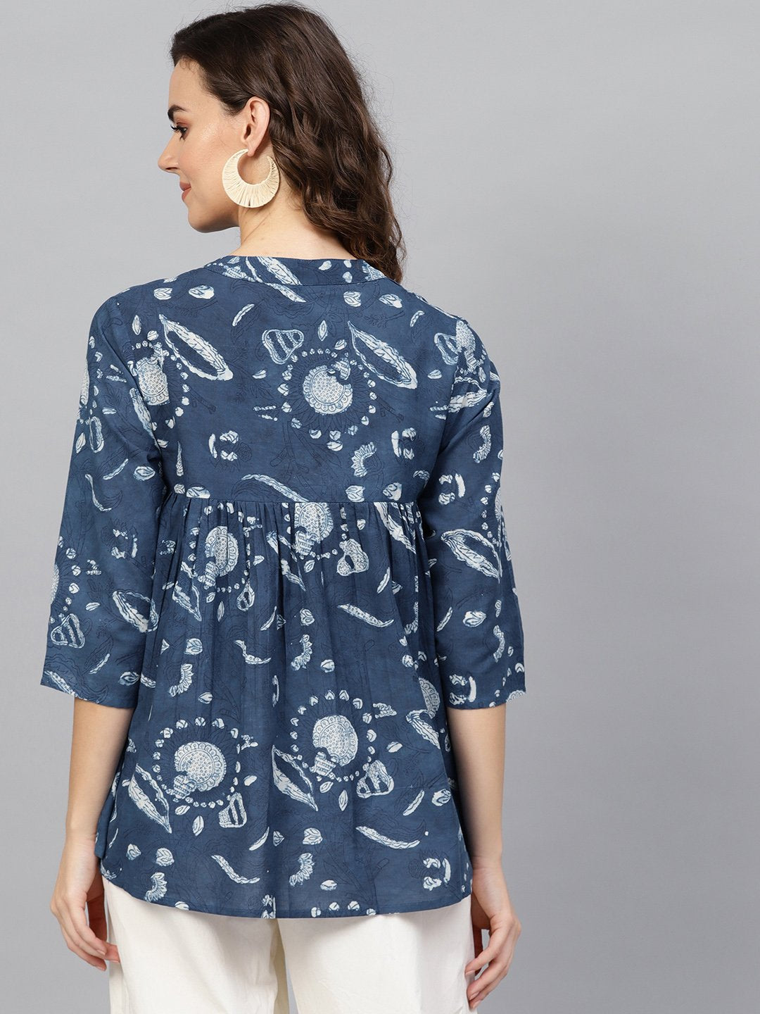 Women Blue & Off-White Printed Tunic | NOZ2TOZ - Made In INDIA.