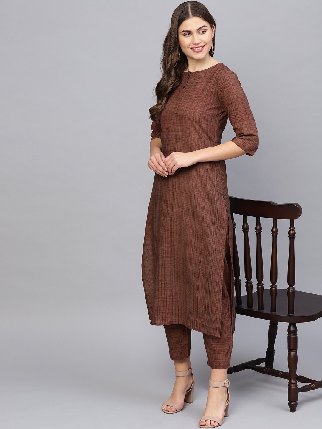 Women Brown Printed Kurta with Trousers | NOZ2TOZ - Made In INDIA.