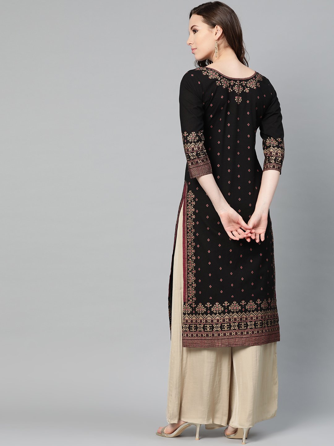 Black & gold Geometric Printed Kurta with Round neck & 3/4 sleeves | NOZ2TOZ - Made In INDIA.