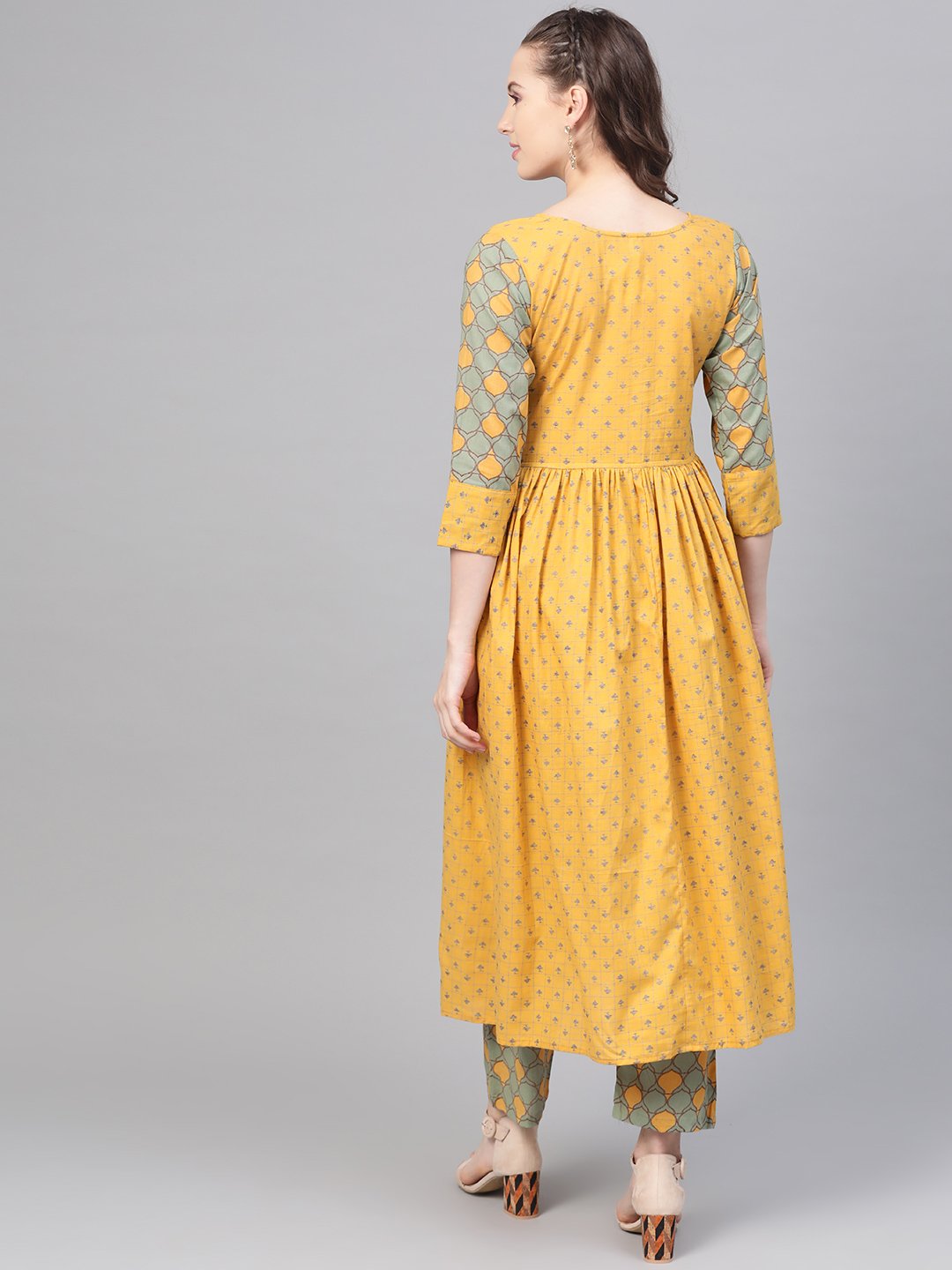 Yellow & Sage Green A-line Printed kurta set with Pant | NOZ2TOZ - Made In INDIA.