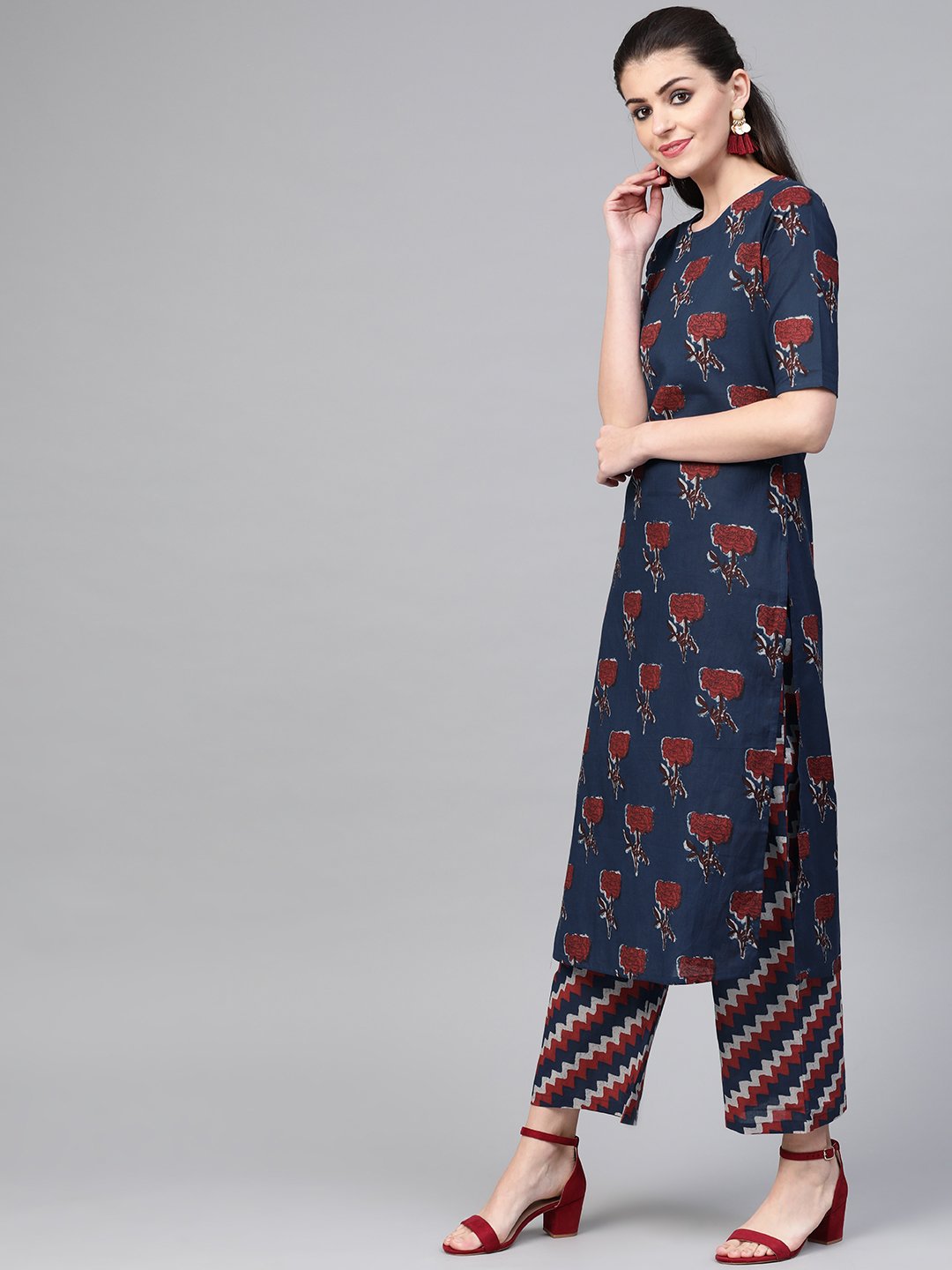 Women Blue & Red Straight Floral Printed Kurta And Palazzos Set | NOZ2TOZ - Made In INDIA.