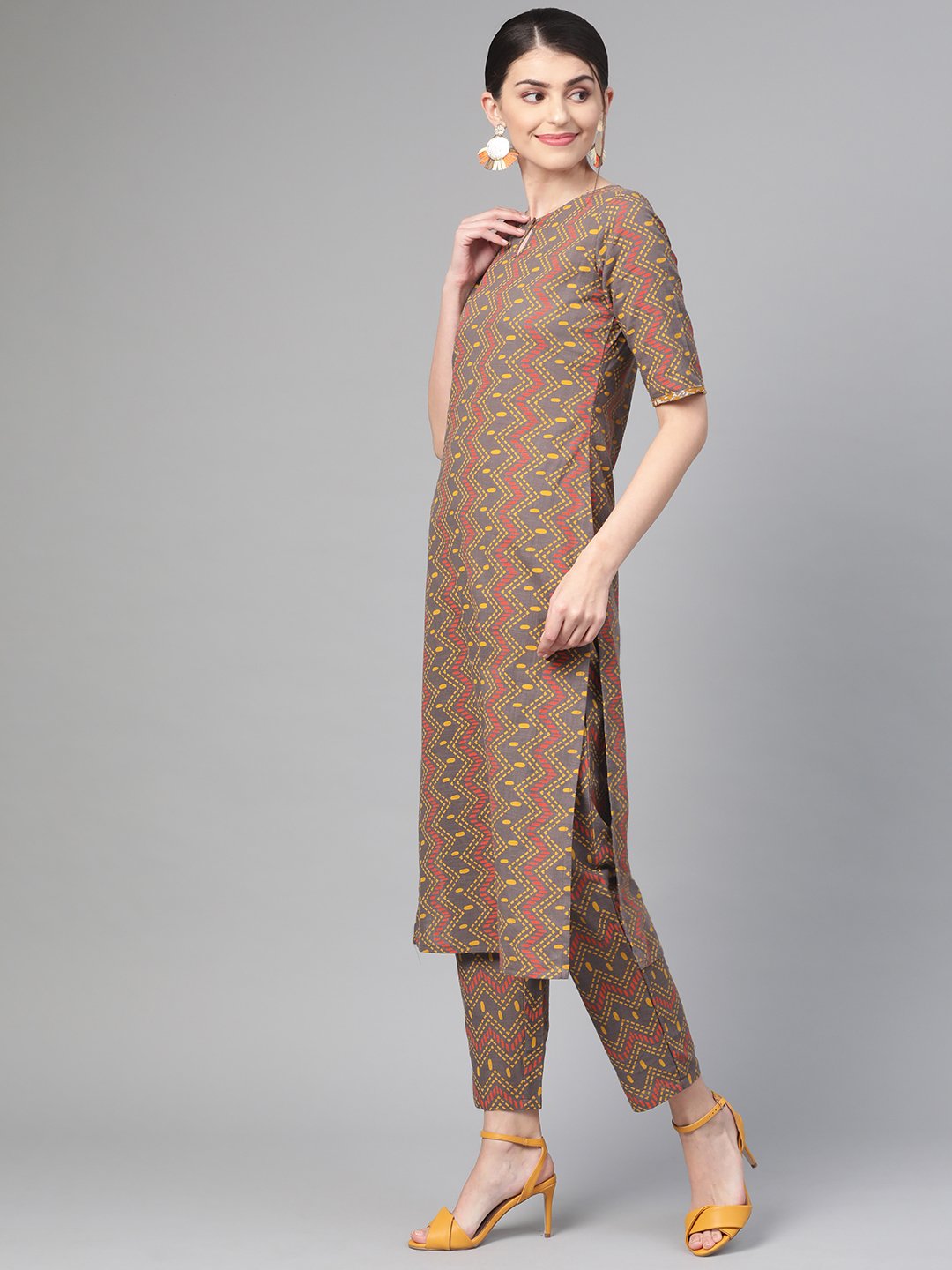 Women Green & Red Straight Geometric Printed Kurta And Palazzos Set | NOZ2TOZ - Made In INDIA.