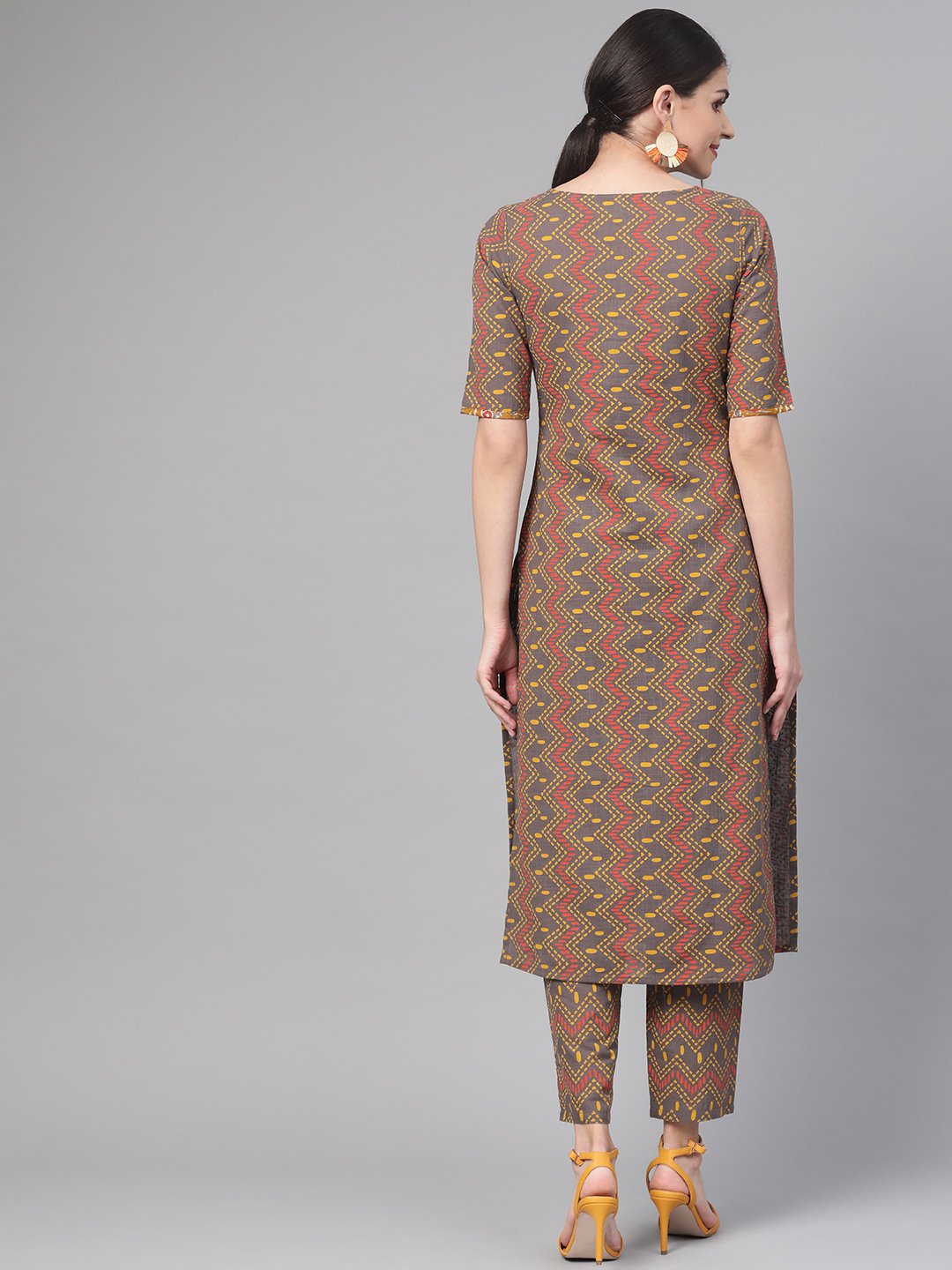 Women Green & Red Straight Geometric Printed Kurta And Palazzos Set | NOZ2TOZ - Made In INDIA.