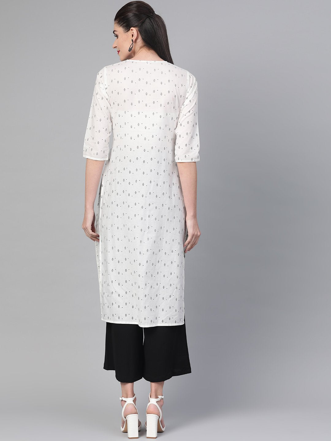 Women White & Black Cotton Straight Geometric Printed Kurta | NOZ2TOZ - Made In INDIA.