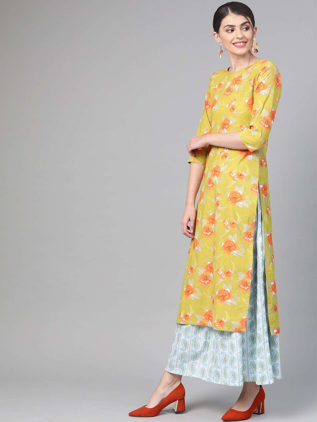 Women Green & Orange Straight Floral Printed Kurta And Skirt Set | NOZ2TOZ - Made In INDIA.