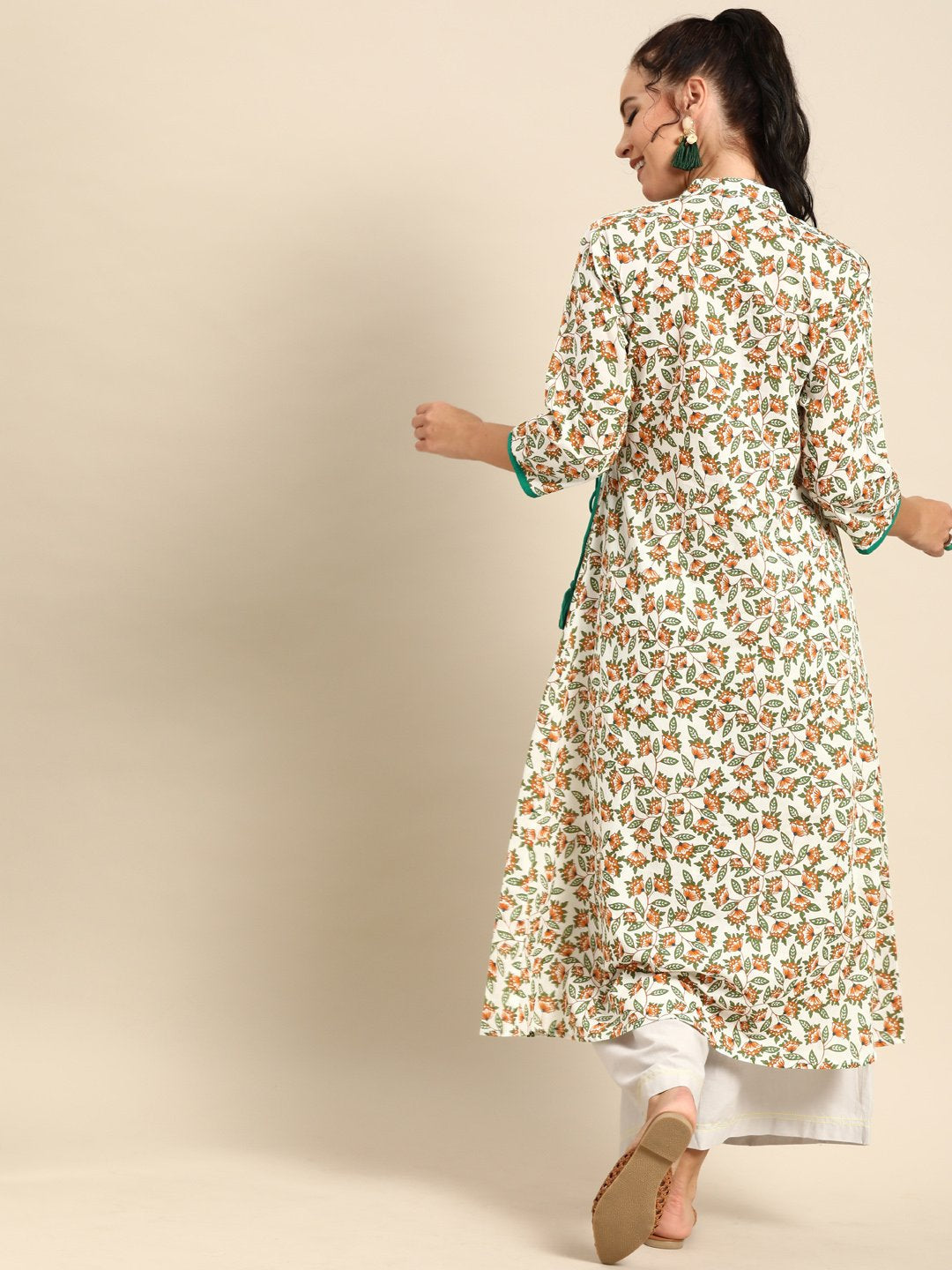 Women Off White Calf Length Three-Quarter Sleeves A-Line Floral Printed Cotton Kurta | NOZ2TOZ - Made In INDIA.