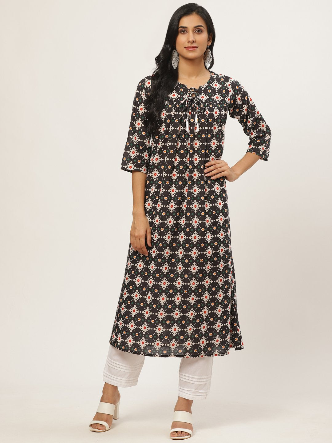 Women Black Three-Quarter Sleeves Flared Kurta with Trouser | NOZ2TOZ - Made In INDIA.