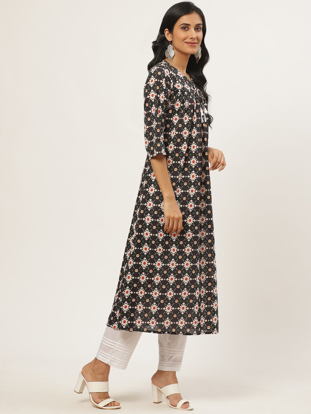 Women Black Three-Quarter Sleeves Flared Kurta with Trouser | NOZ2TOZ - Made In INDIA.