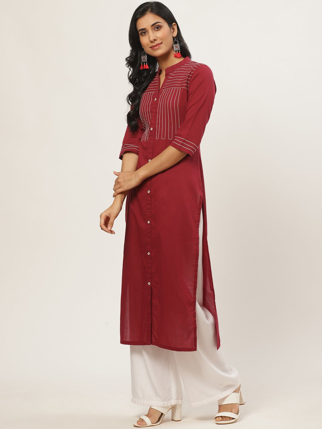 Women Maroon Calf Length Three-Quarter Sleeves Straight Solid Solid Cotton Kurta | NOZ2TOZ - Made In INDIA.