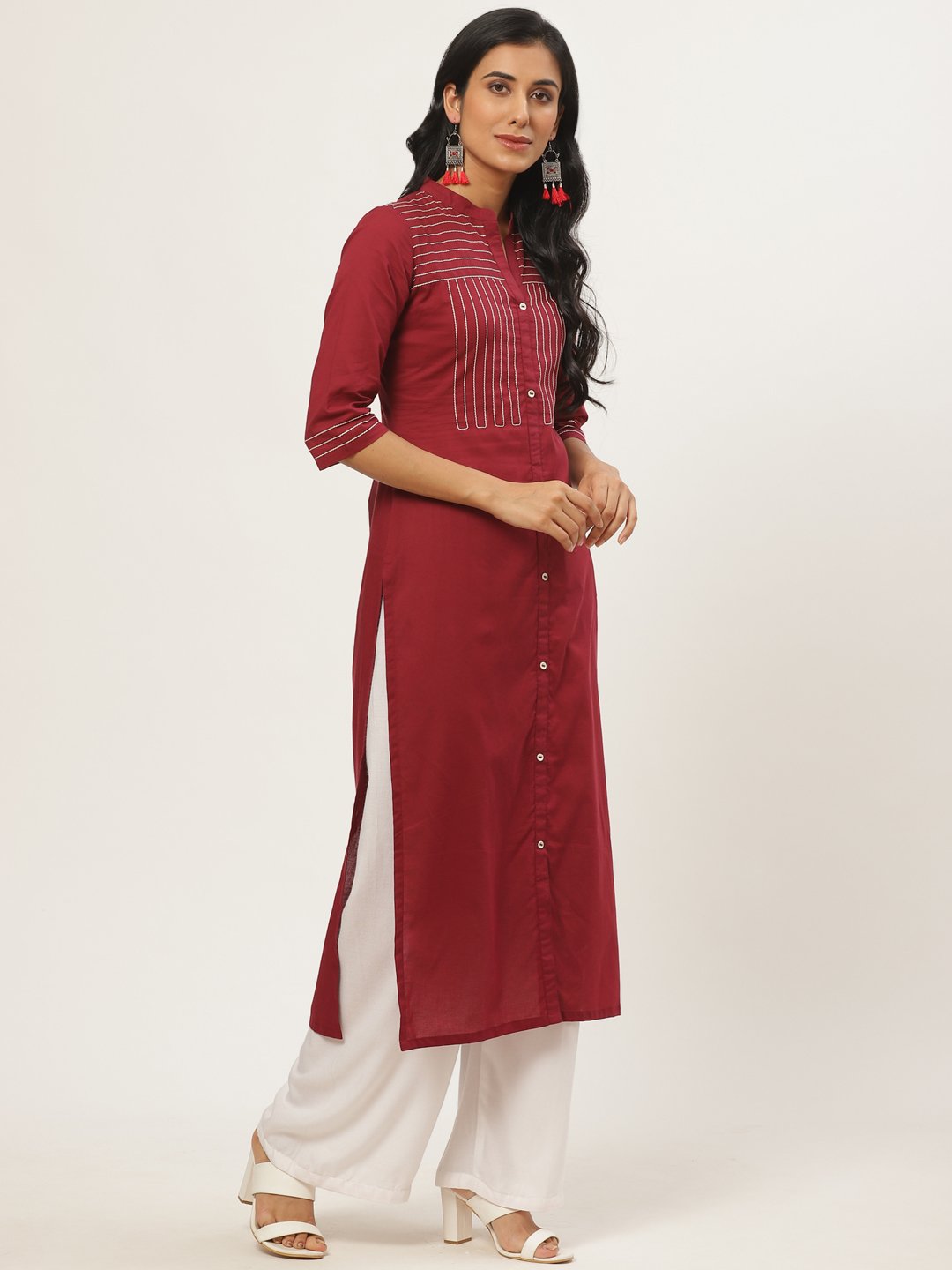 Women Maroon Calf Length Three-Quarter Sleeves Straight Solid Solid Cotton Kurta | NOZ2TOZ - Made In INDIA.