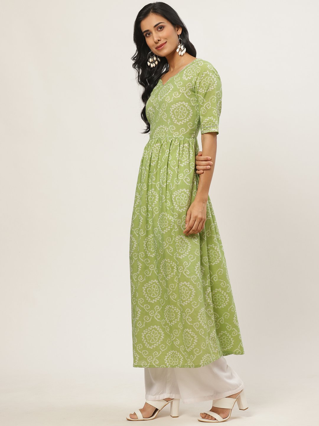 Women Green Calf Length Short Sleeves A-Line Bandhani Printed Cotton Kurta | NOZ2TOZ - Made In INDIA.