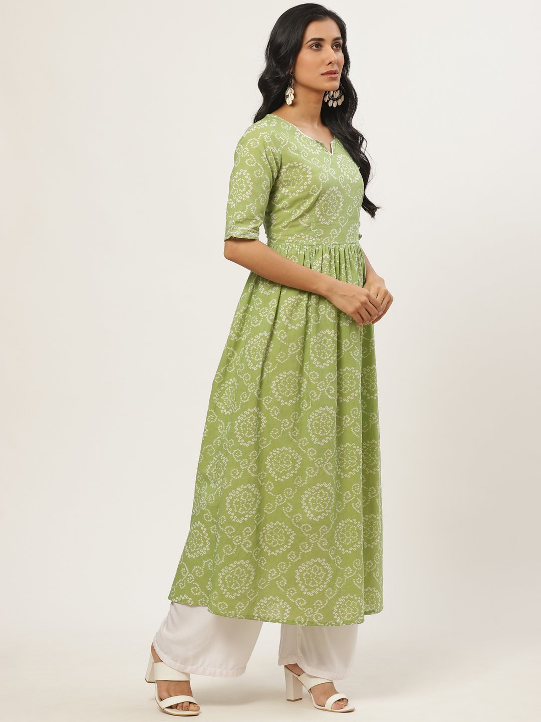 Women Green Calf Length Short Sleeves A-Line Bandhani Printed Cotton Kurta | NOZ2TOZ - Made In INDIA.