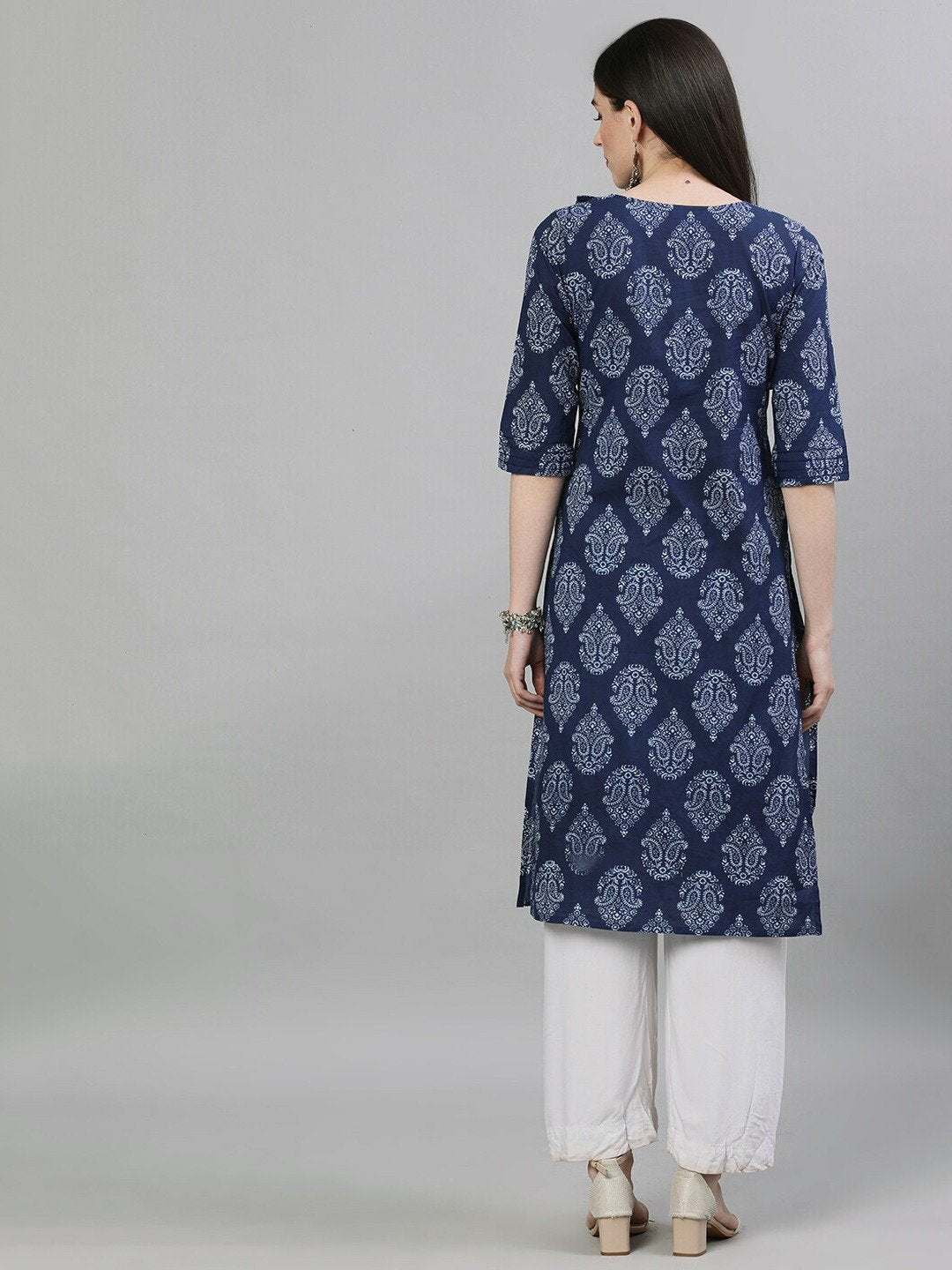 Women Navy Blue & White Printed Straight Kurta | NOZ2TOZ - Made In INDIA.