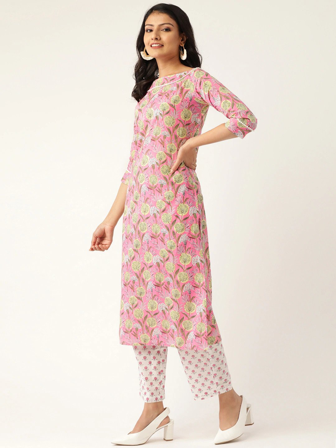 Women Pink & White Printed Kurta with Palazzos | NOZ2TOZ - Made In INDIA.