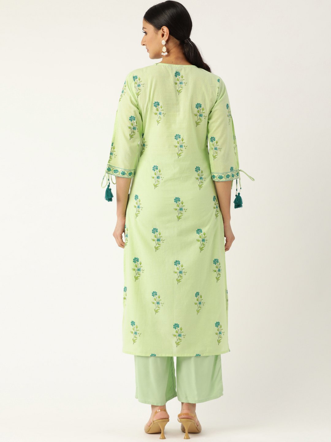 Women Pista Green Calf Length Three-Quarter Sleeves Straight Floral Printed Cotton Kurta | NOZ2TOZ - Made In INDIA.