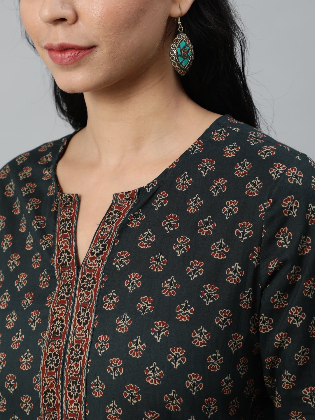 Women Green Printed Tunic With Three Quarter Sleeves | NOZ2TOZ - Made In INDIA.