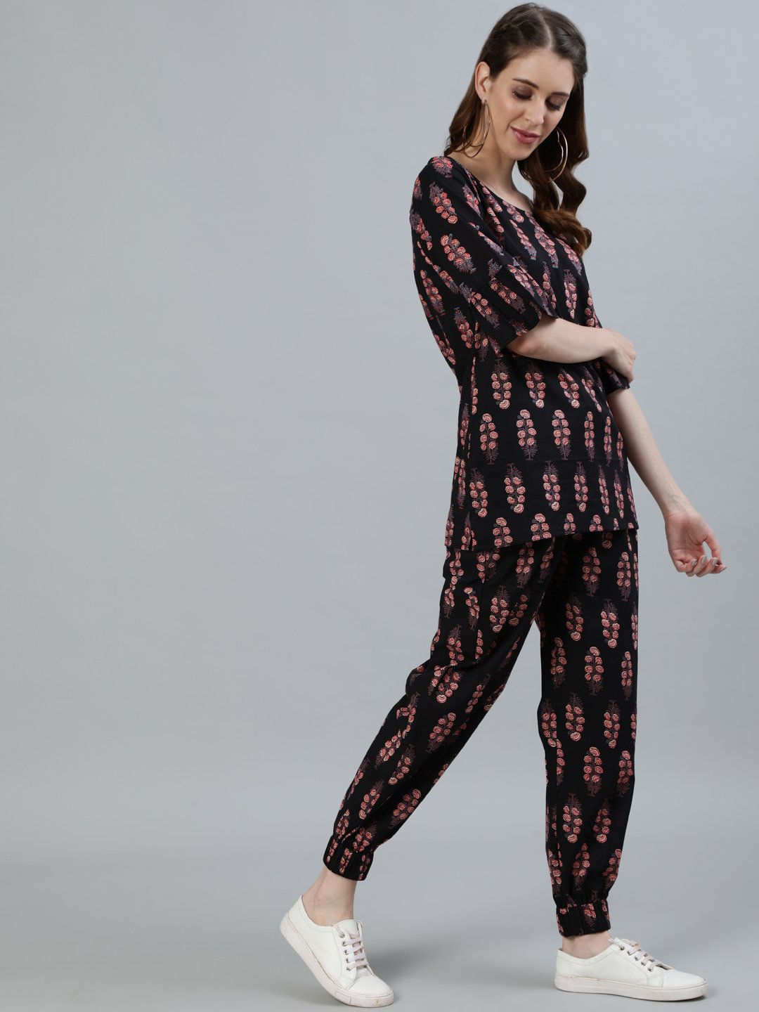 Women Black Printed Night suit | NOZ2TOZ - Made In INDIA.