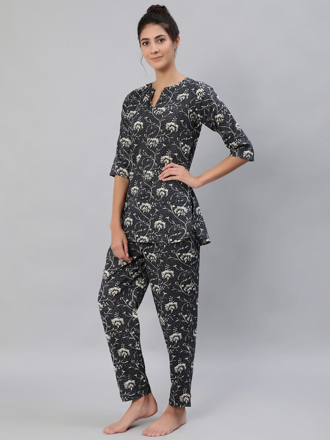 Women Grey Floral Printed Night Suit Set | NOZ2TOZ - Made In INDIA.