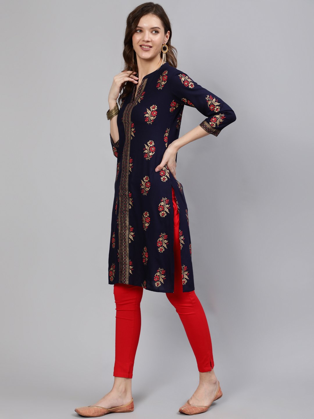 Women Navy Blue Straight Kurta With Three Quarter Sleeves | NOZ2TOZ - Made In INDIA.