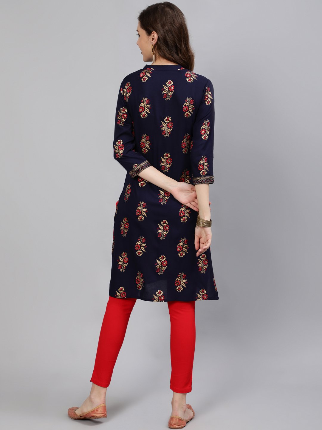 Women Navy Blue Straight Kurta With Three Quarter Sleeves | NOZ2TOZ - Made In INDIA.