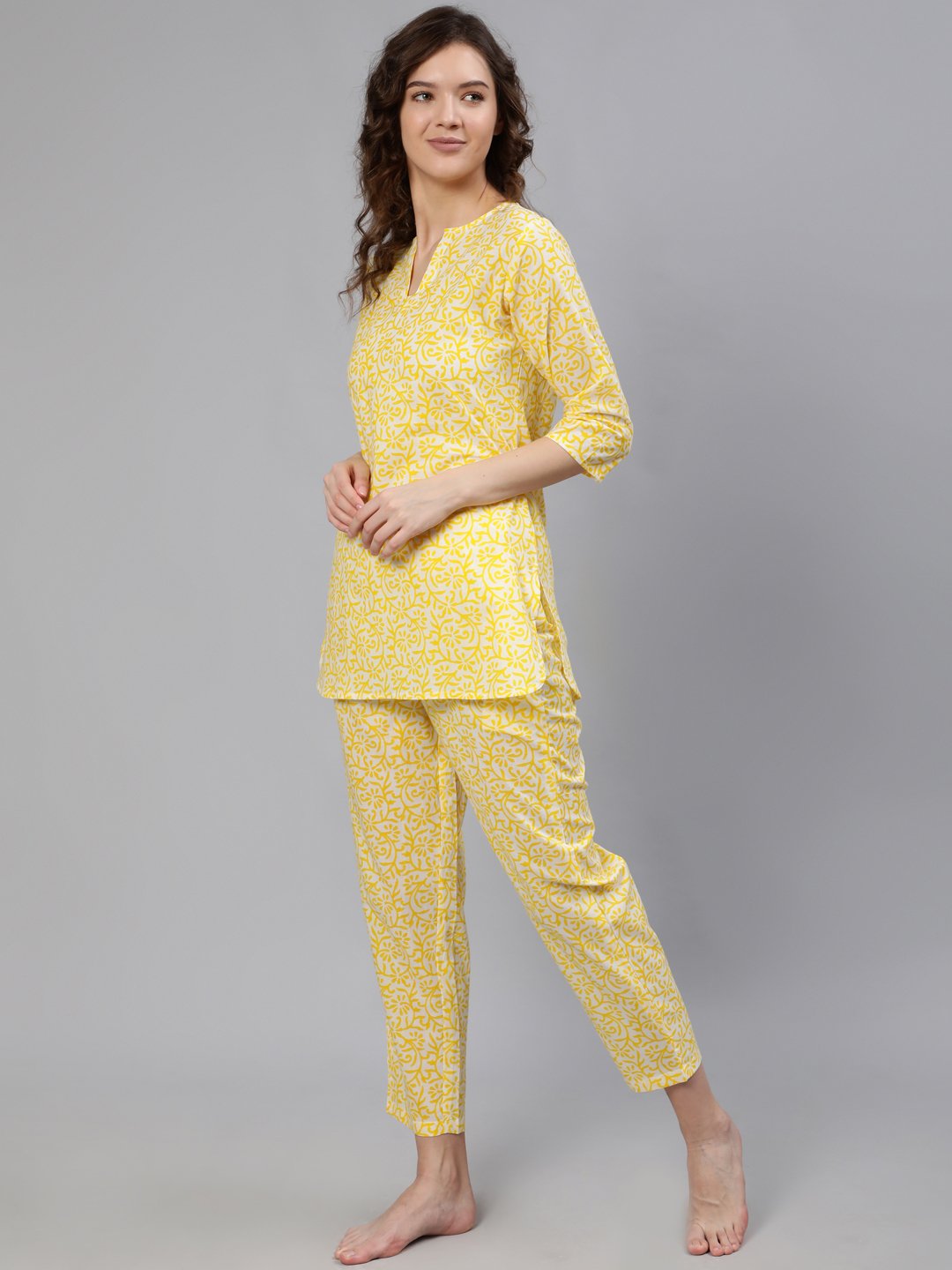 Women Yellow Printed Night Suit | NOZ2TOZ - Made In INDIA.