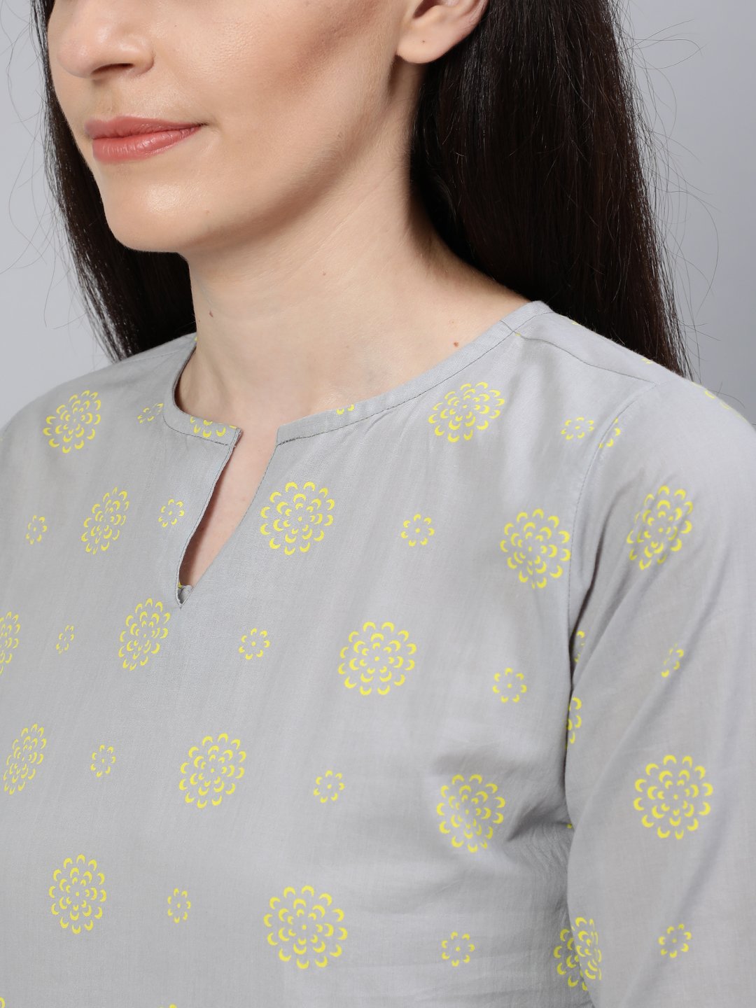 Women Grey Printed Night Suit | NOZ2TOZ - Made In INDIA.