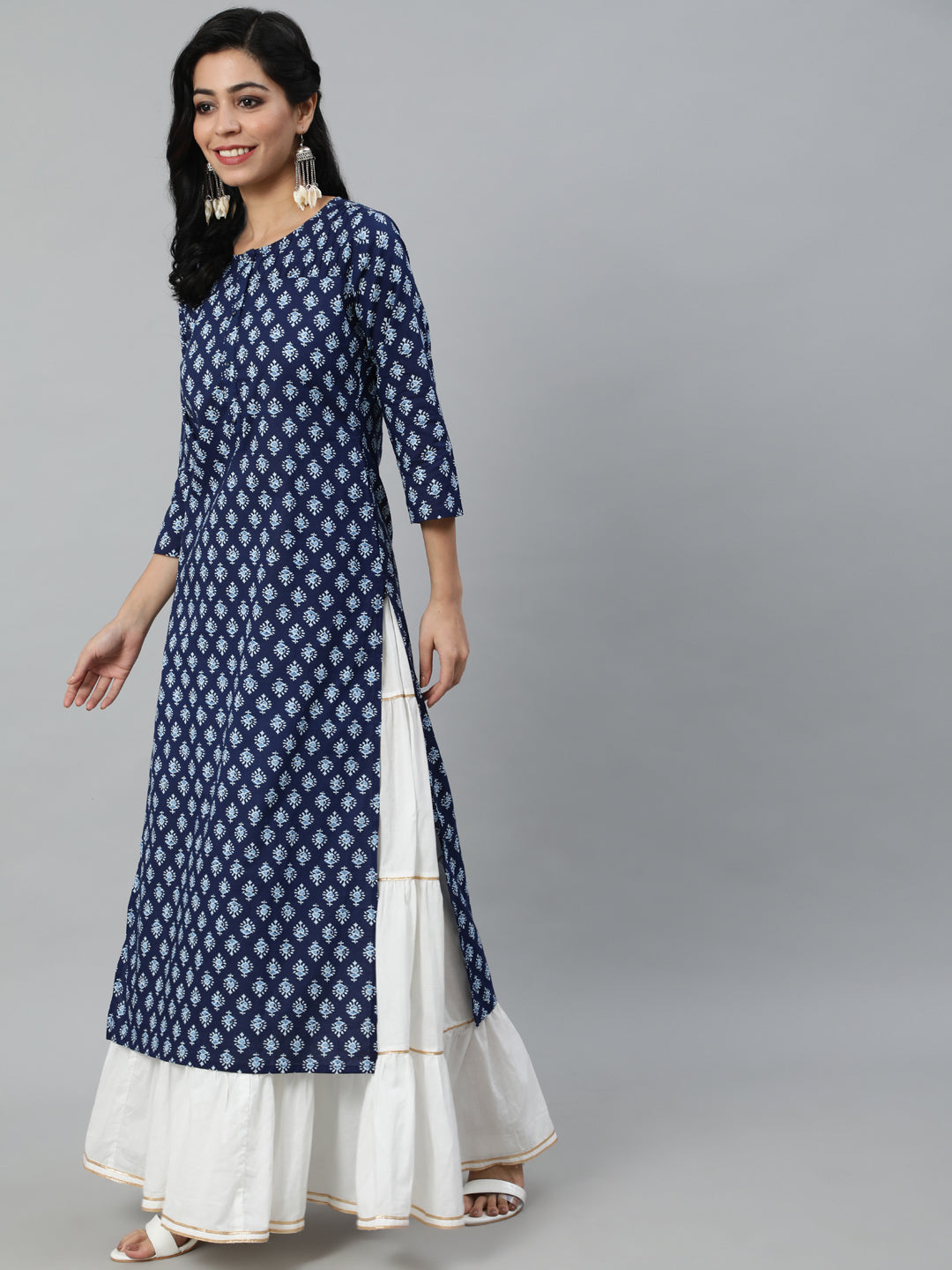 Women Navy Blue Ethnic Printed Straight Kurta With Three Quarter Sleeves | NOZ2TOZ - Made In INDIA.