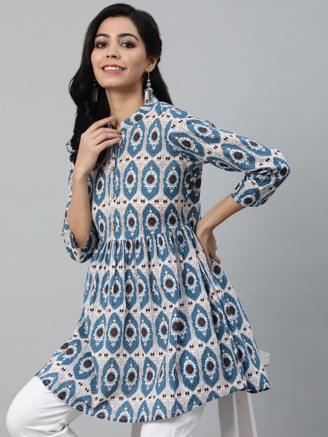 Women Blue & Off White Printed Mandarin Collar Cotton Tunic | NOZ2TOZ - Made In INDIA.