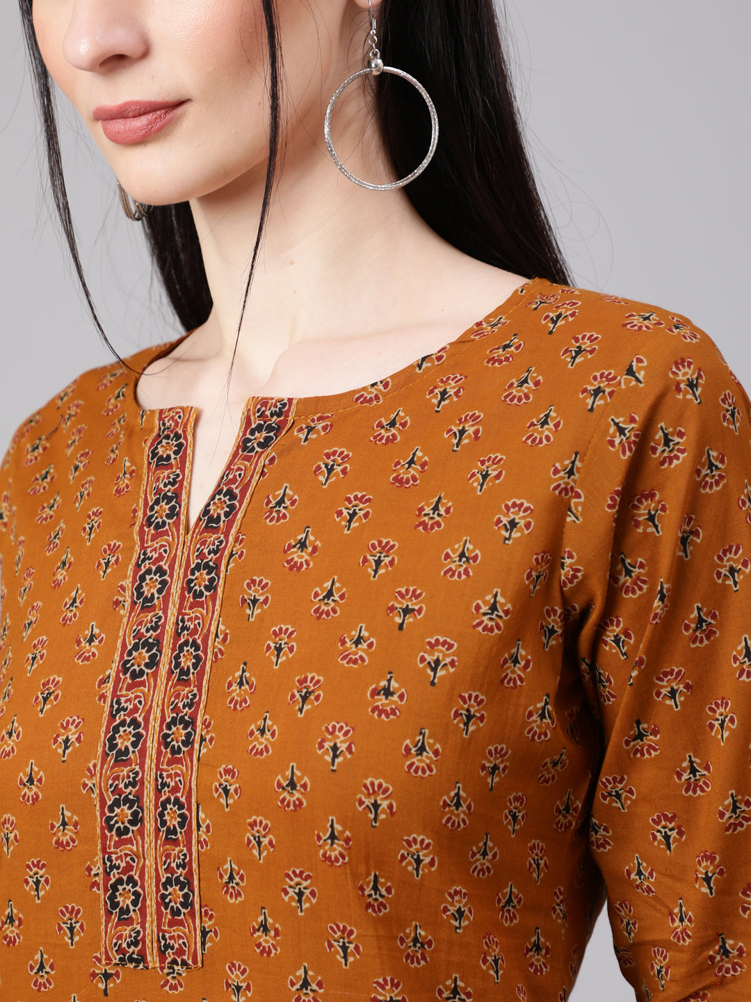 Women Mustrad Ethnic Printed Straight Kurta with Three Quarter Sleeves | NOZ2TOZ - Made In INDIA.