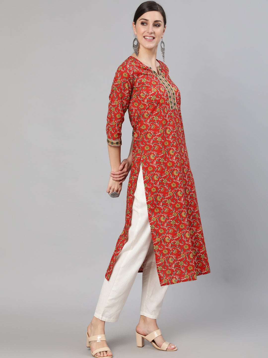 Women Red Floral Printed  Straight Kurta With Three Quarter Sleeves | NOZ2TOZ - Made In INDIA.