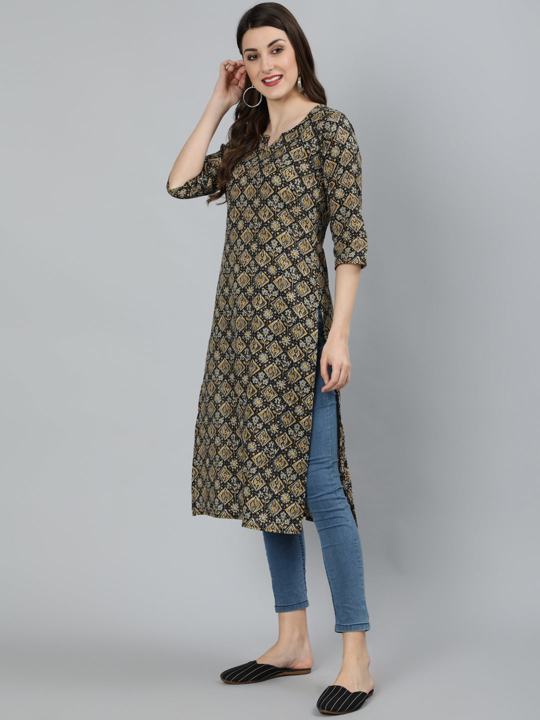 Women Black Abstract Printed Straight Kurta With Three Quarter Sleeves | NOZ2TOZ - Made In INDIA.