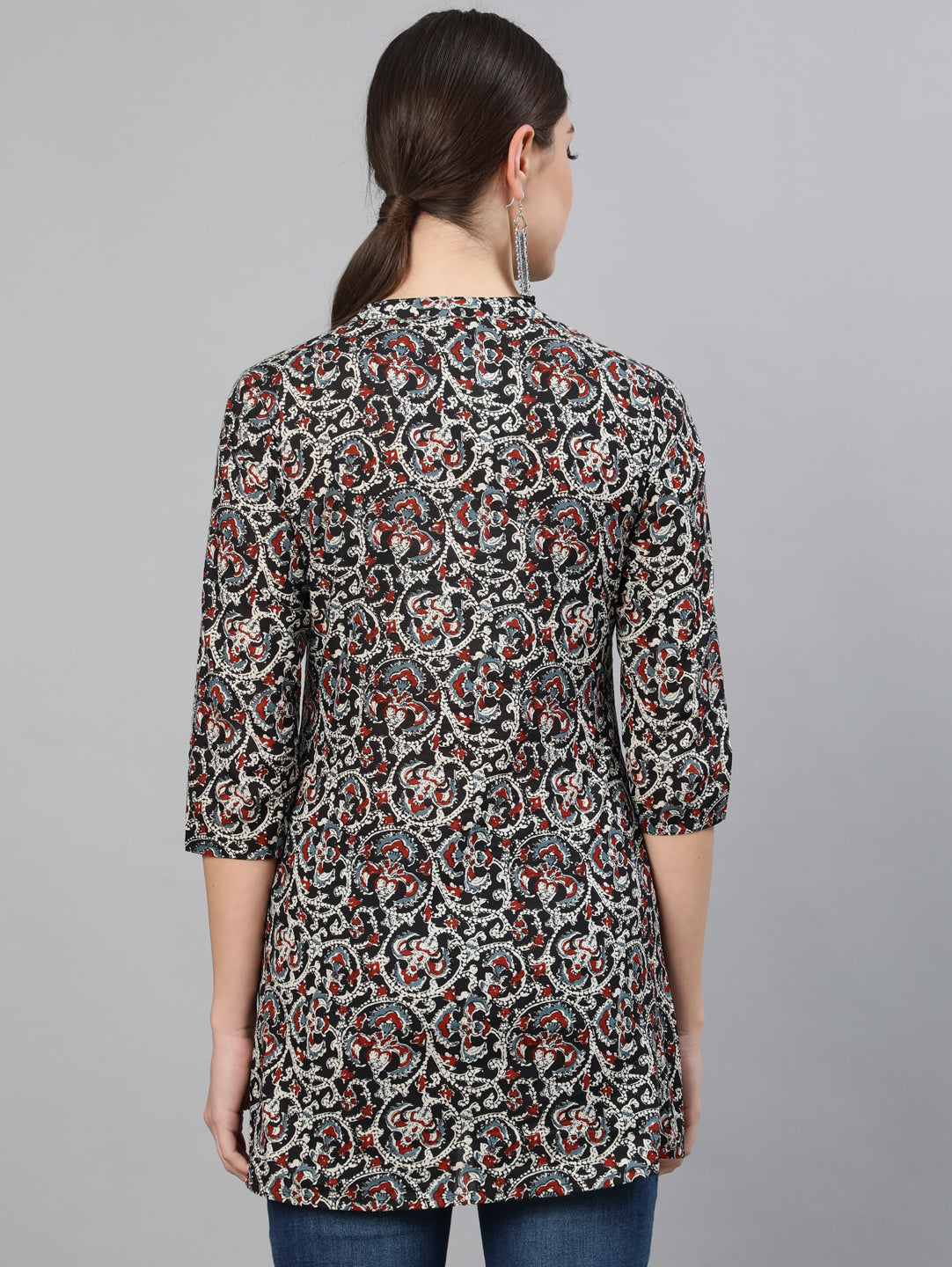 Women Black Printed Tunic With Three Quarter Sleeves | NOZ2TOZ - Made In INDIA.