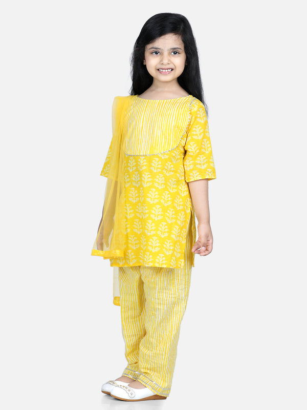 Girl's Yellow Color Pure Cotton Printed Kurti with Pant  - NOZ2TOZ KIDS