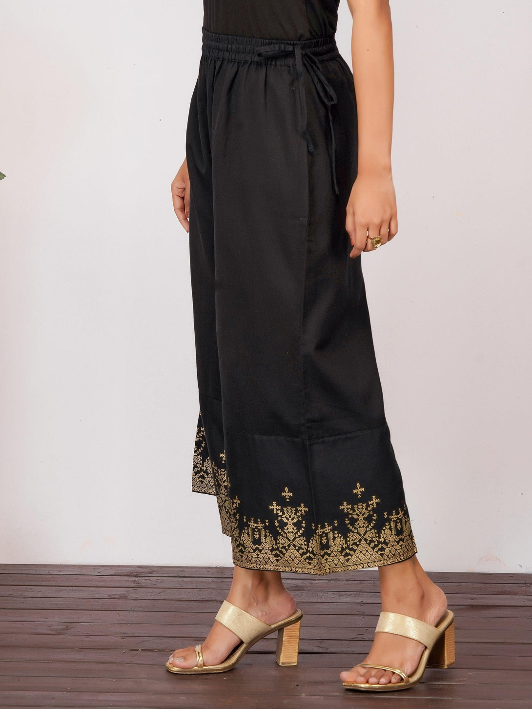 Minimal Foil Printed Flared Palazzo - Black - Indiakreations