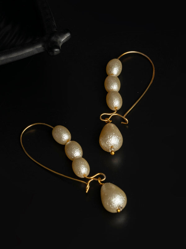 Women's Delicate Pearl Drop Earring - Priyaasi