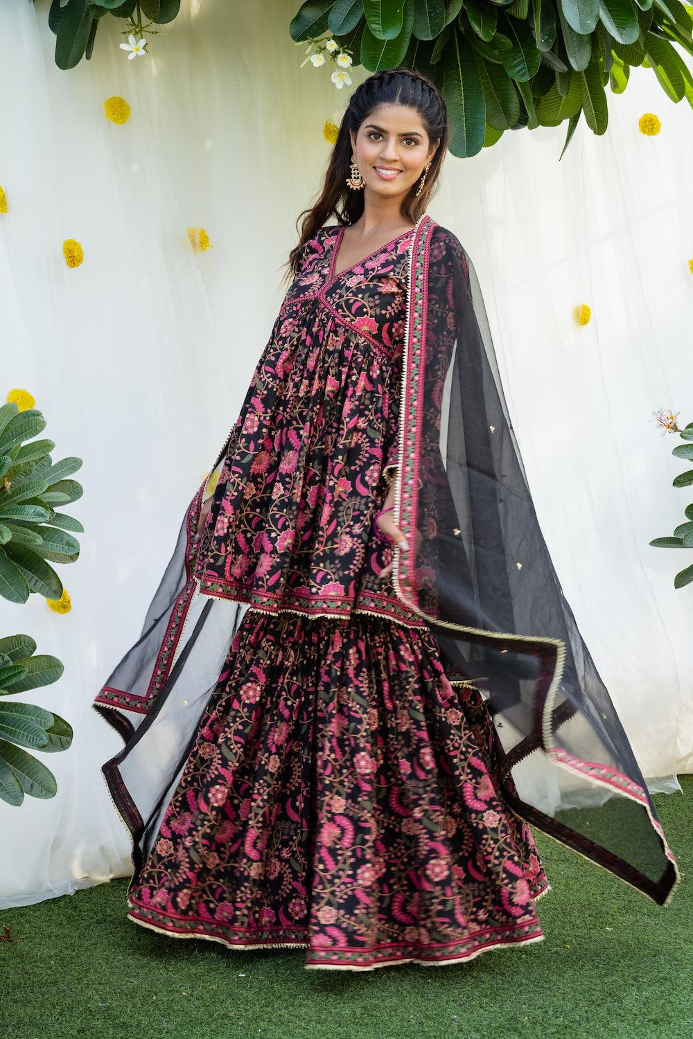 Mehfil Black Gharara Set - Indiakreations