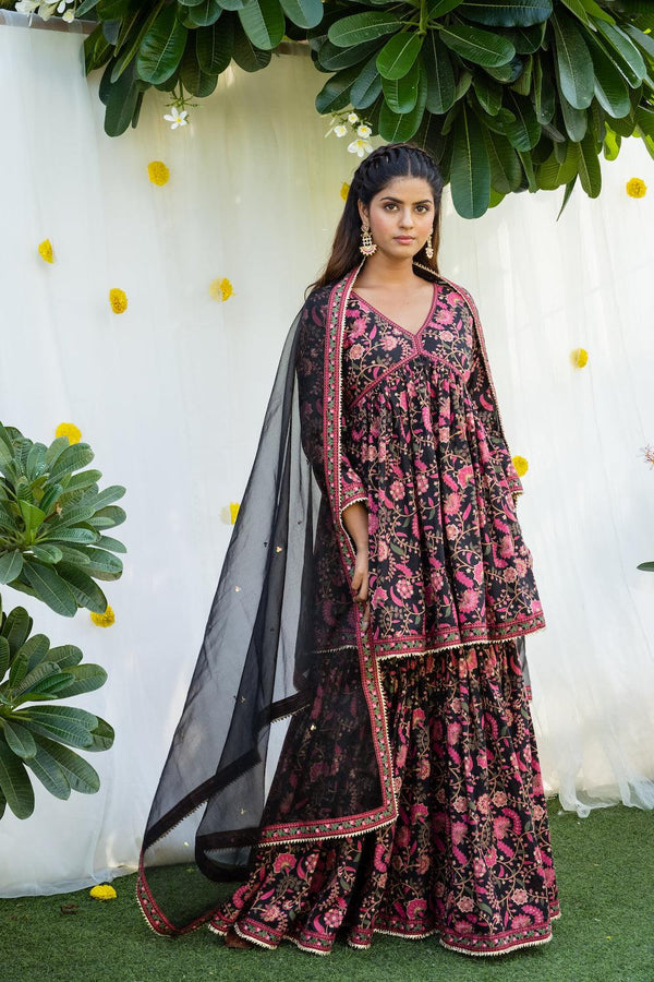 Mehfil Black Gharara Set - Indiakreations