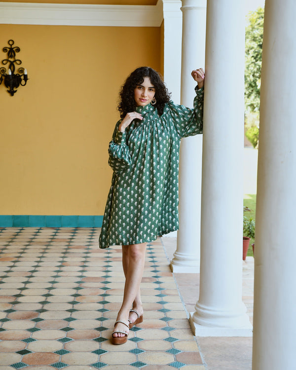 MAGNOLIA GREEN PRINTED TURTLENECK DRESS