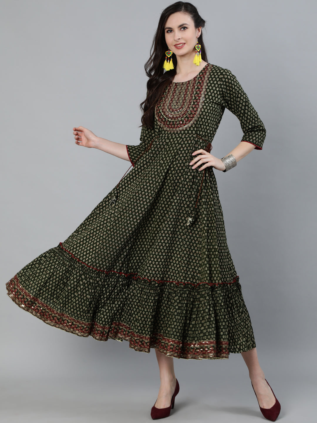 Women's Green Embroidered Flared Dress - Ishin