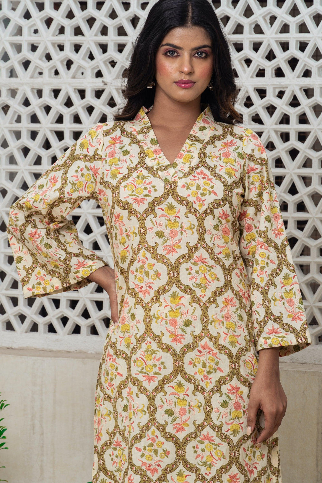 Cream floral Kurta Set Of 2 - Indiakreations