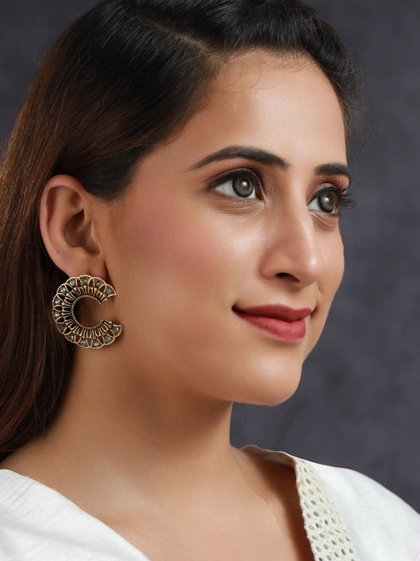 Women's Studded Black Textured Gold Plated Earrings - Priyaasi