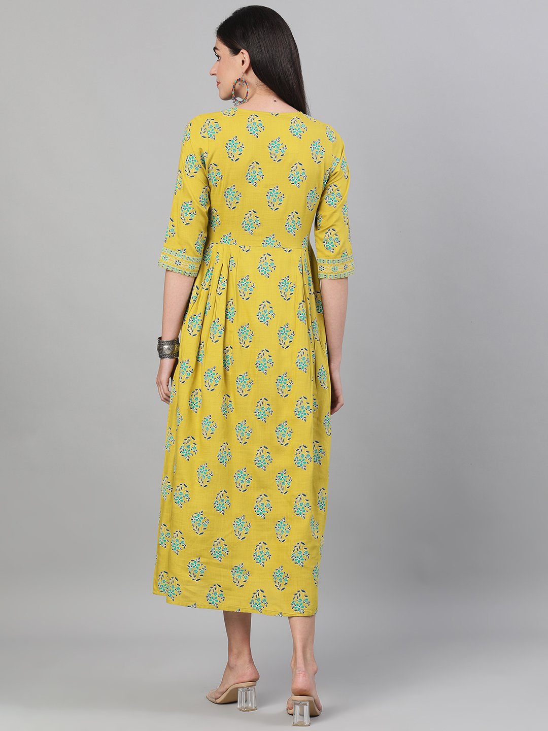 Women Green Printed Round Neck Viscose Rayon Fit and Flare Dress with pockets | NOZ2TOZ - Made In INDIA.