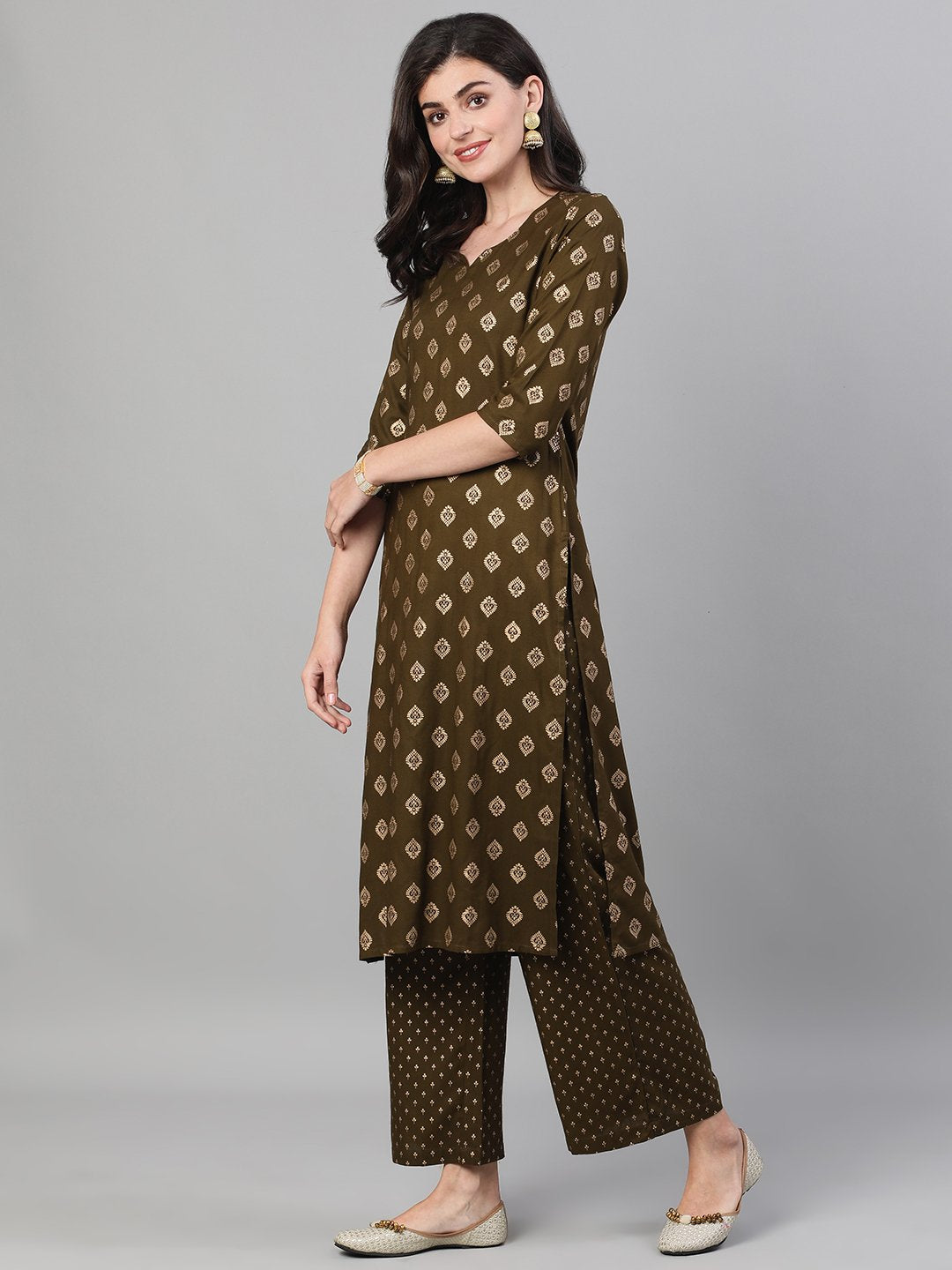 Women Mehendi Green Three-Quarter Sleeves Gold Printed Kurta-Palazzo with pockets and Fask Mask | NOZ2TOZ - Made In INDIA.