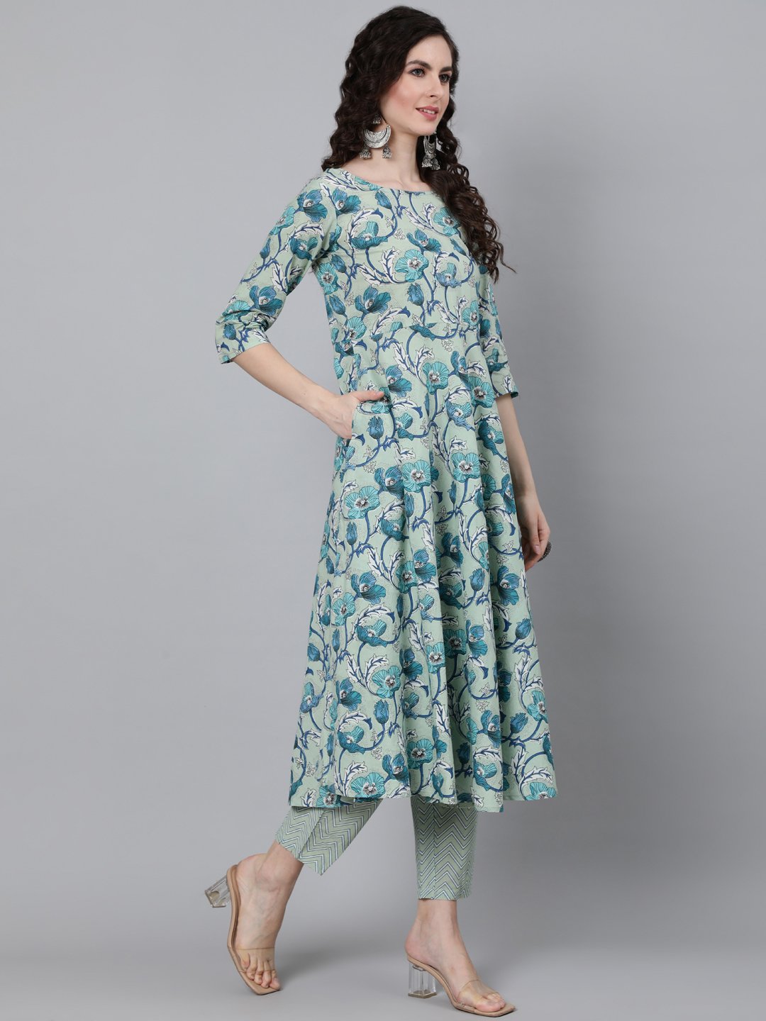 Women Sage Green Floral Printed Kurta With Trouser & Dupatta | NOZ2TOZ - Made In INDIA.