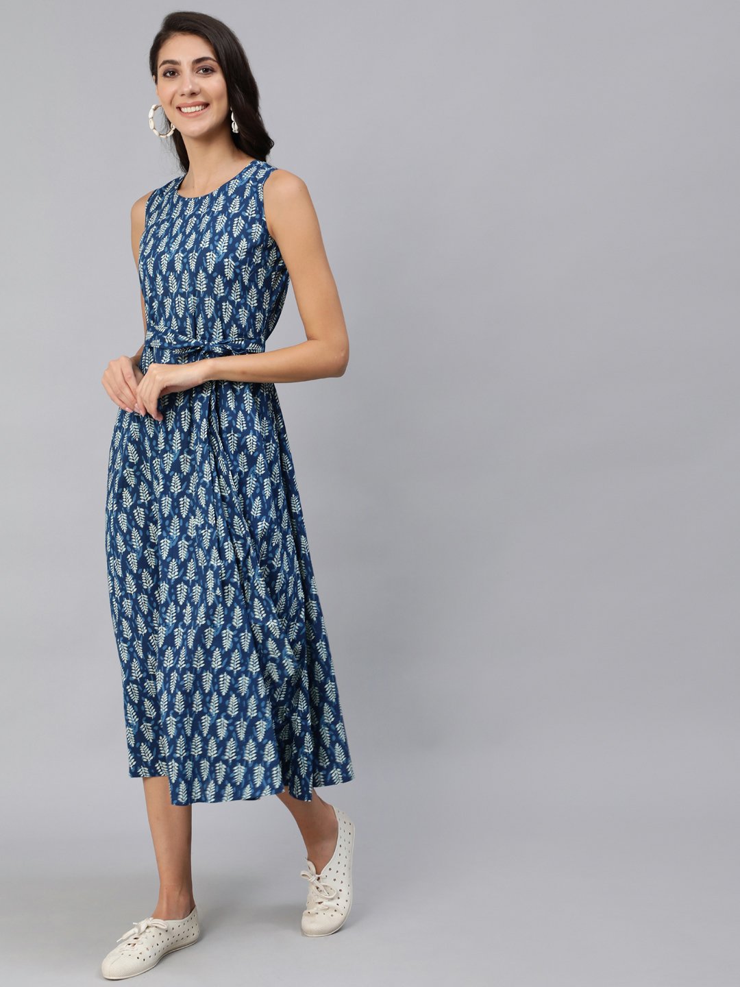 Women Blue Printed Sleeveless Dress | NOZ2TOZ - Made In INDIA.