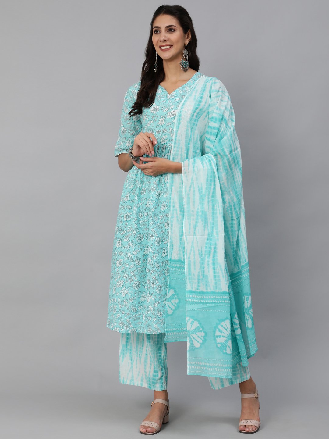 Women Blue Floral Printed Kurta Set With Palazo & Dupatta | NOZ2TOZ - Made In INDIA.