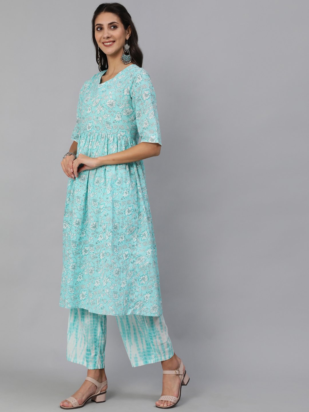 Women Blue Floral Printed Kurta Set With Palazo & Dupatta | NOZ2TOZ - Made In INDIA.