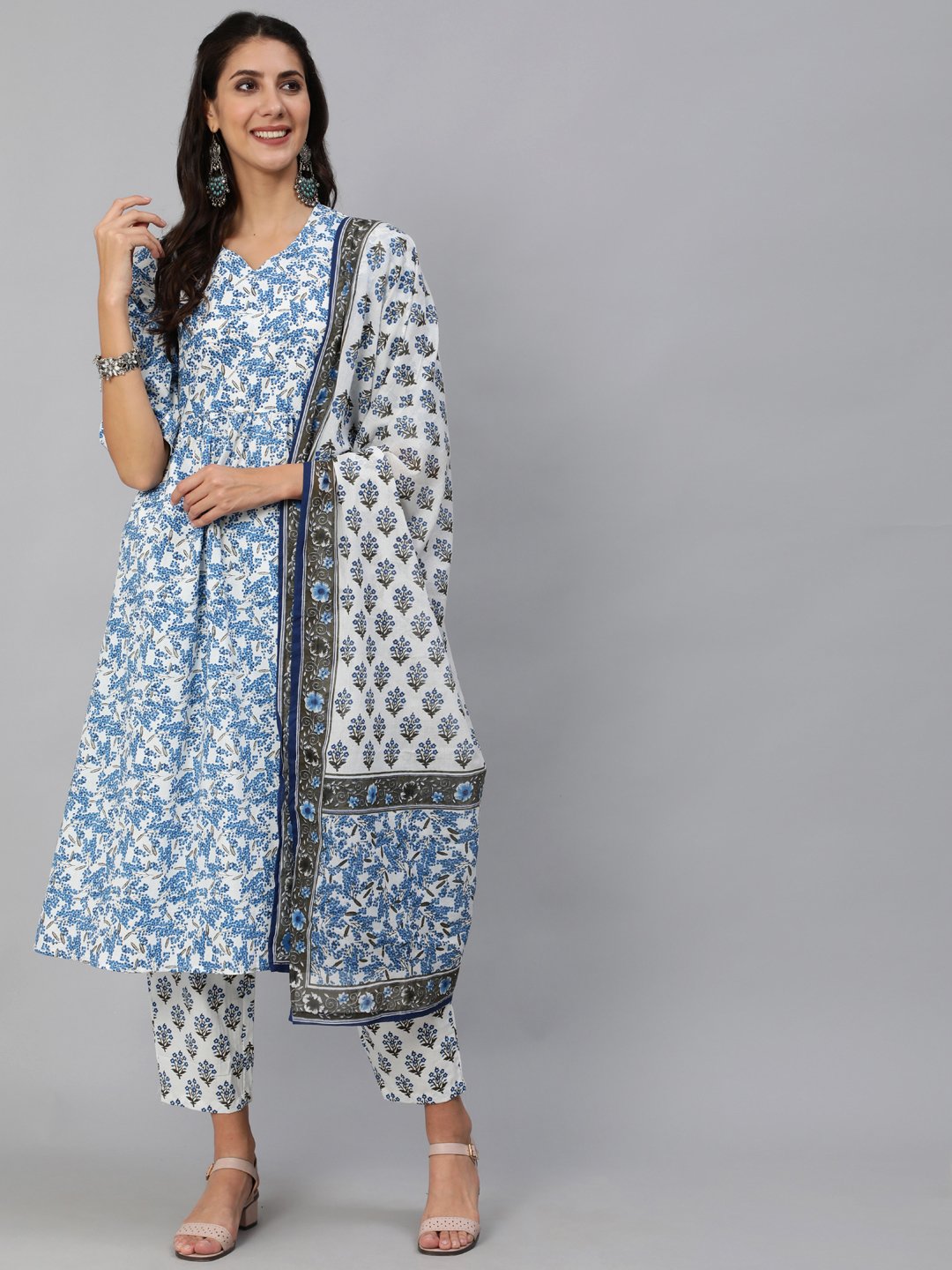 Women Blue & White Floral Printed Kurta Set With Trouser & Dupatta | NOZ2TOZ - Made In INDIA.